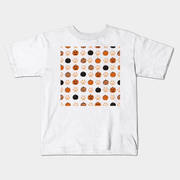 Pumpkins and paws Kids T-Shirt by GULSENGUNEL